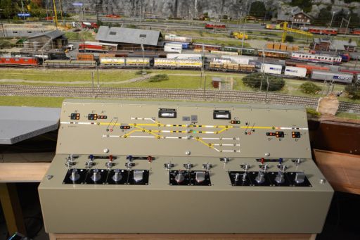 Schalterstellwerk, Integra, Elektromechanisches Stellwerk, MECF, Modelleisenbahn Club Flawil 